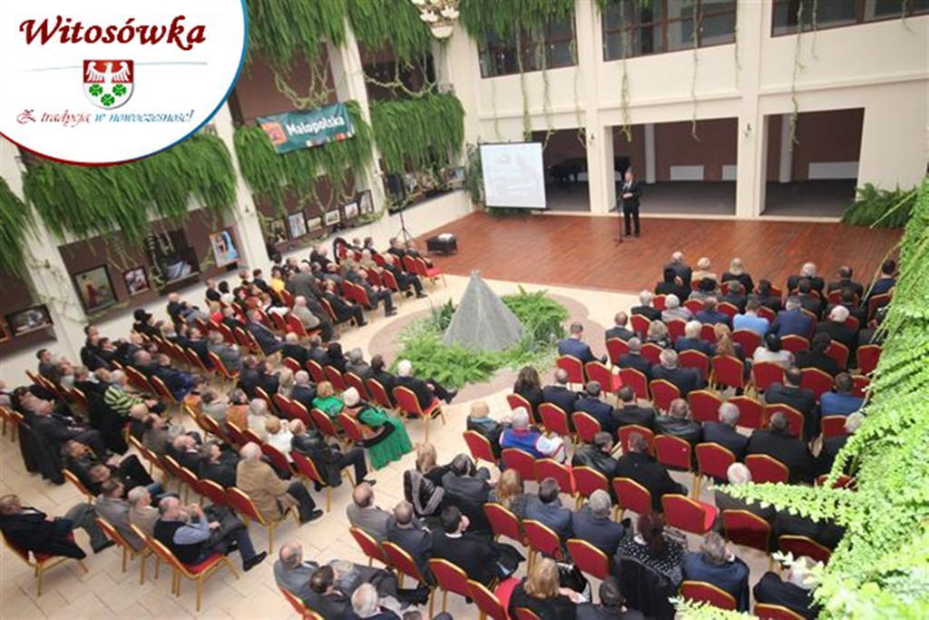 Pokoje Goscinne W Centrum Kultury Wsi Polskiej Wierzchoslawice Exterior photo