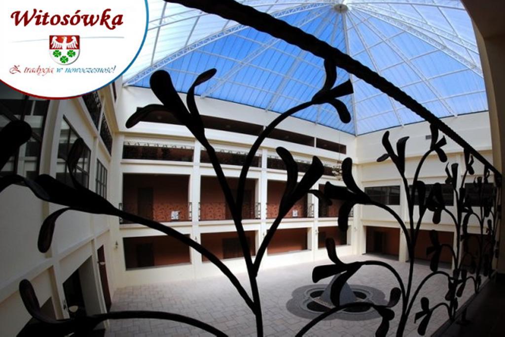 Pokoje Goscinne W Centrum Kultury Wsi Polskiej Wierzchoslawice Exterior photo